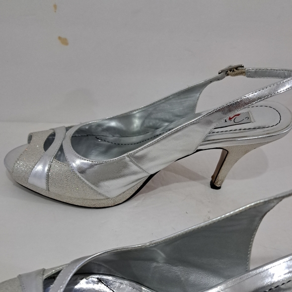 Women's High Heel Shoes. Silver Metallic Color With Silver Speckled Toes - Picture 4 of 10